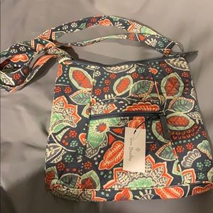 NWT Vera Bradley hipster bag in nomadic floral